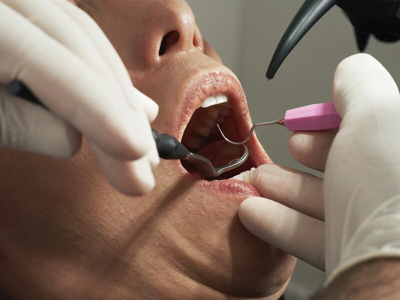 Dental District - Clinica Stomatologica by Dr. Alina Scortea, Bucuresti